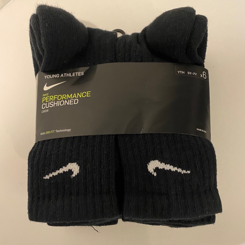 Nike Kids’ Performance Crew Socks (2) 6 packs